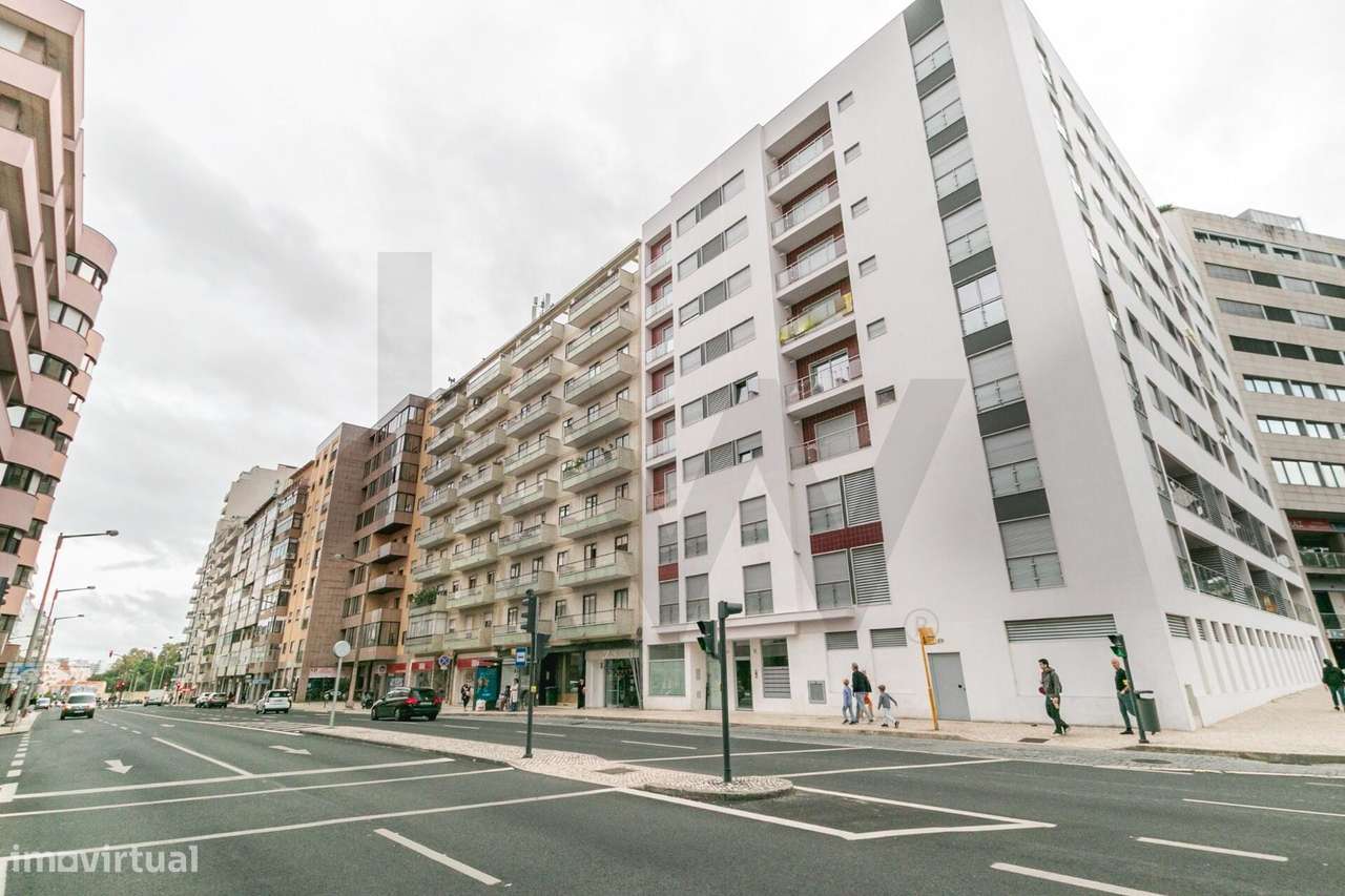 Apartamento T3 Novo nas Laranjeiras em Lisboa | Premium, Metro e Acess - Grande imagem: 2/68