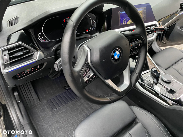 BMW Seria 3 330i xDrive Sport Line - 8