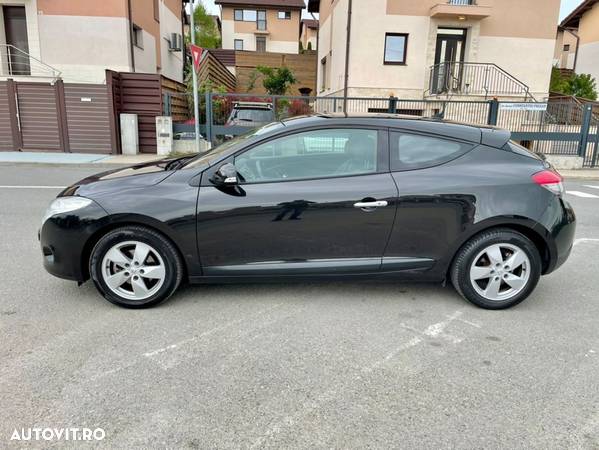 Renault Megane III Coupe 1.5 dCi Color Edition - 32