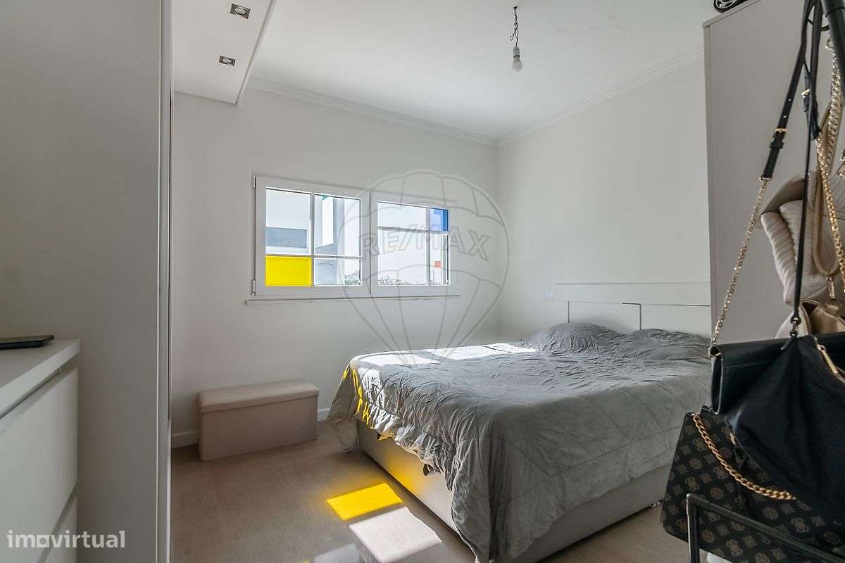 Moradia Térrea isolada T3 com jardim em Sesimbra-24