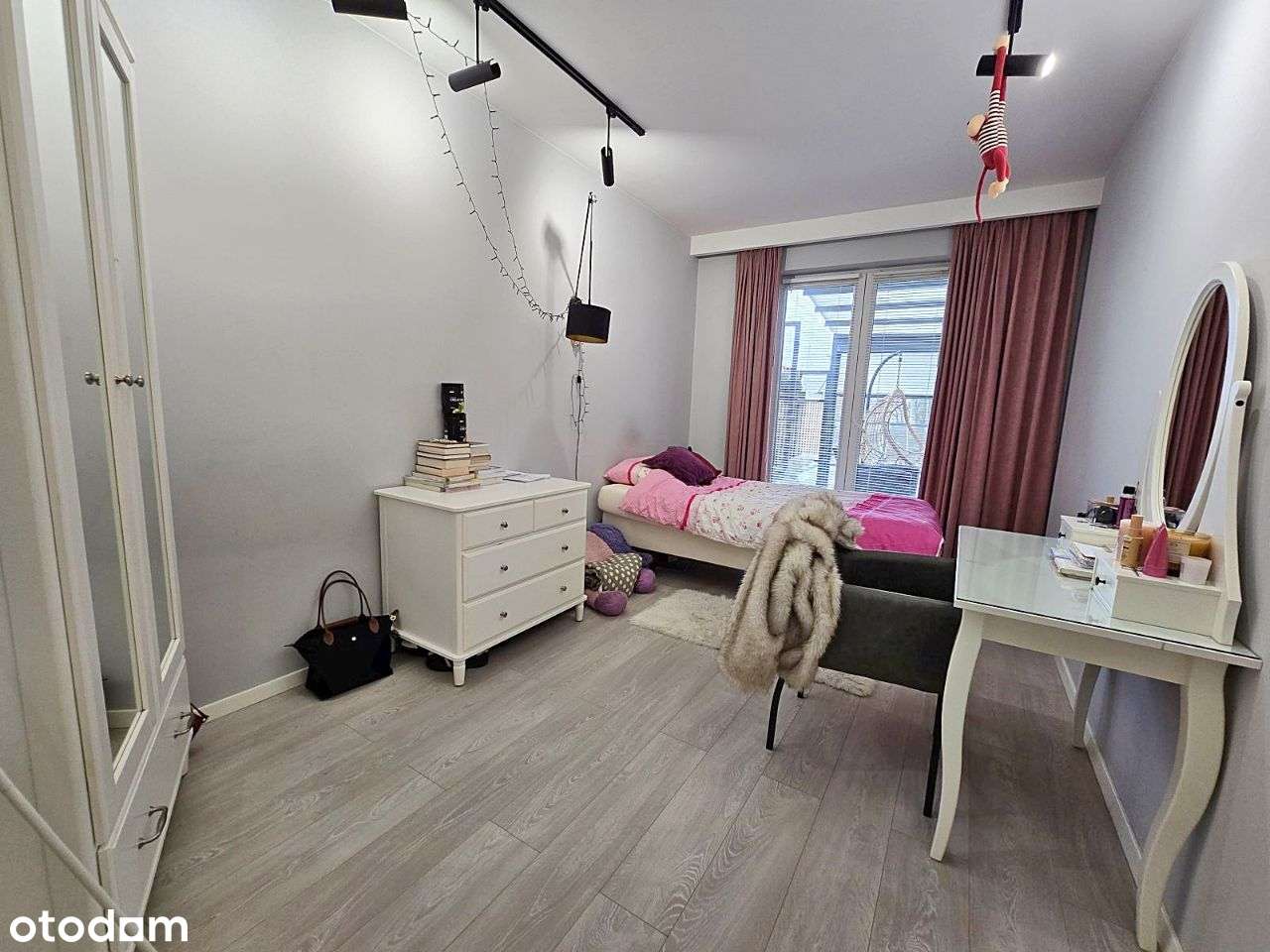 Rokosowo. Dom z garażem. Designerskie wnętrze, dopracowane detale.-13