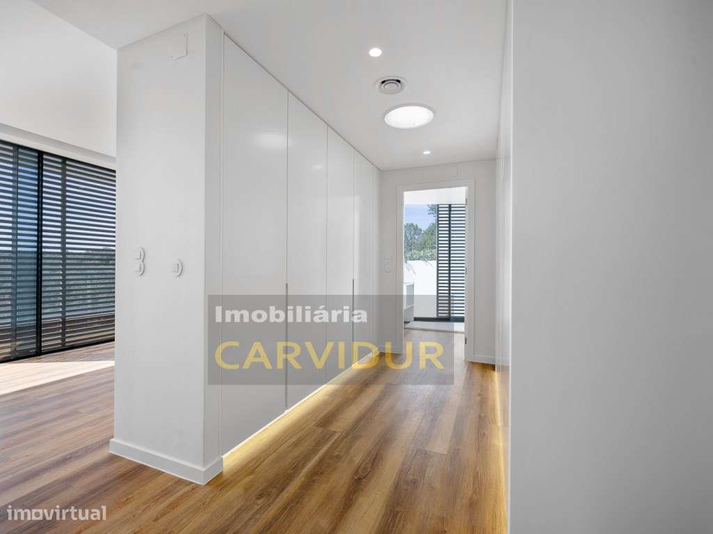 Moradia T5 de Luxo com Piscina Infinita ,Campo de Padel e Elevador ...-28