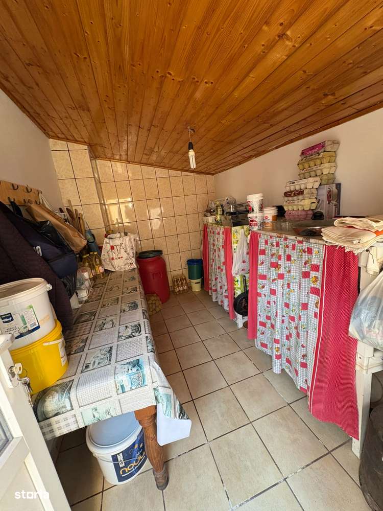 Casa ideala pentru familie | Curte mare si toate utilitatile-13