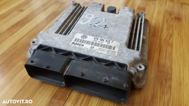 Calculator ECU motor Volkswagen Touareg cod 070906016F - 1