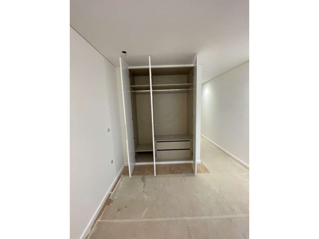 Apartamento T1 com Garagem em Vila Nova de Gaia-1