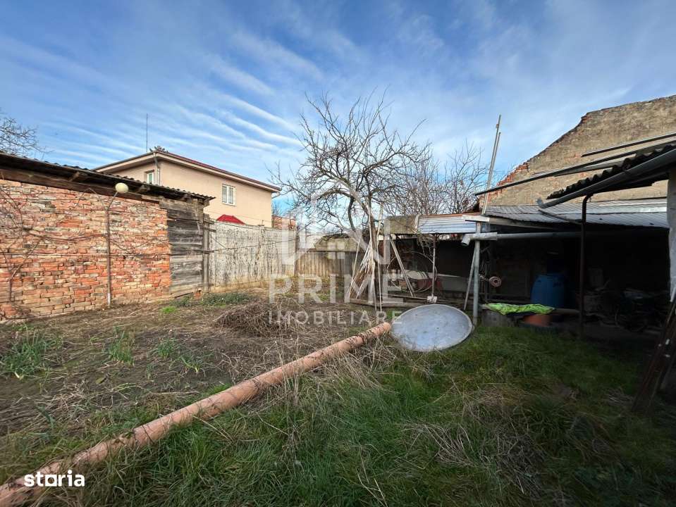 Teren 500 MP + constructie demolabila - Central (se accepta schimburi) - Imagine principală: 2/5