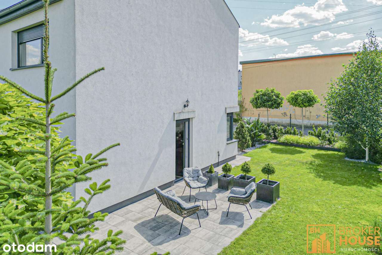 Nowoczesny dom w zabudowie bliźniaczej z ogrodem-14