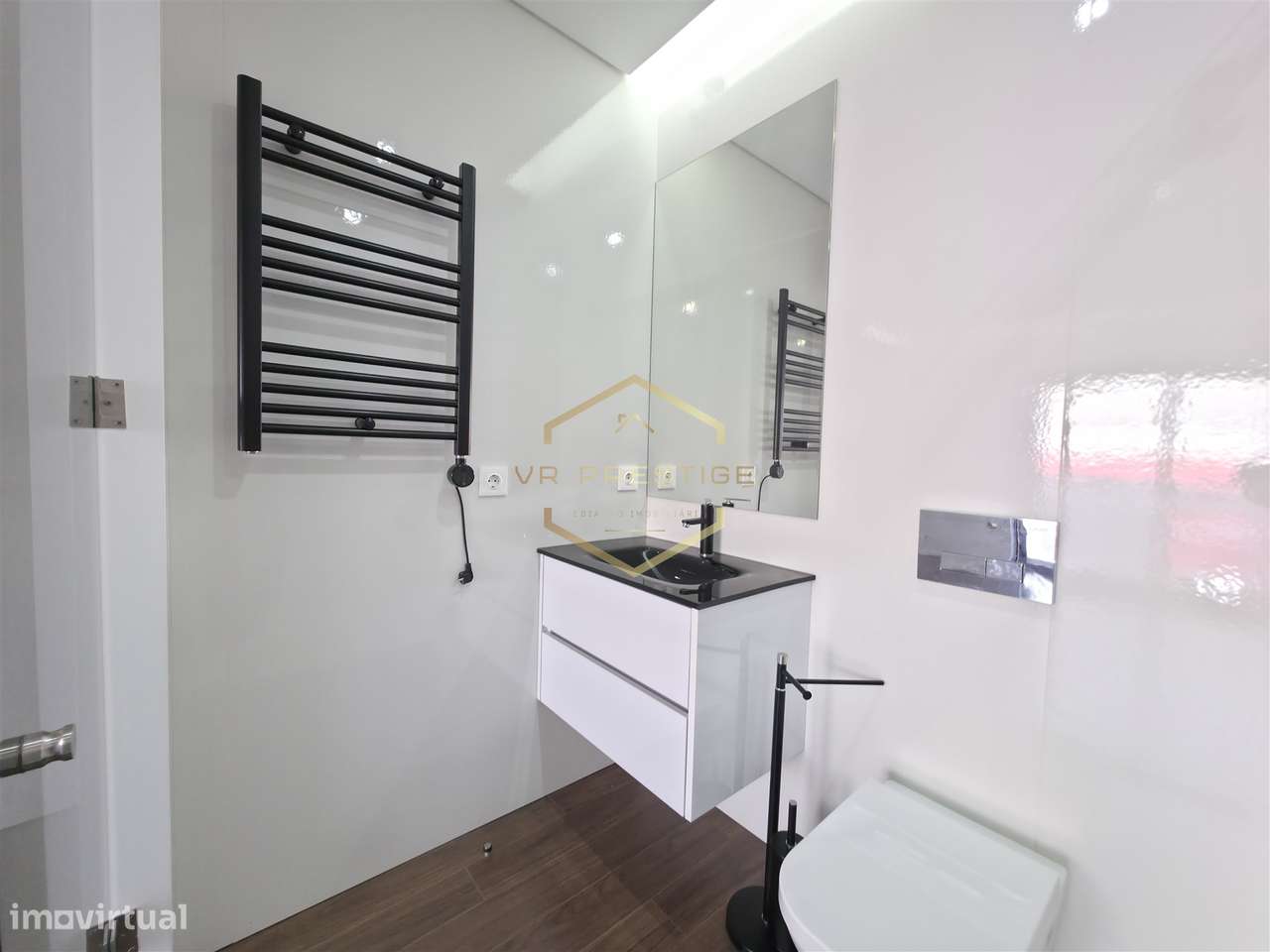 Apartamento T3 Venda em Ramalde,Porto-11