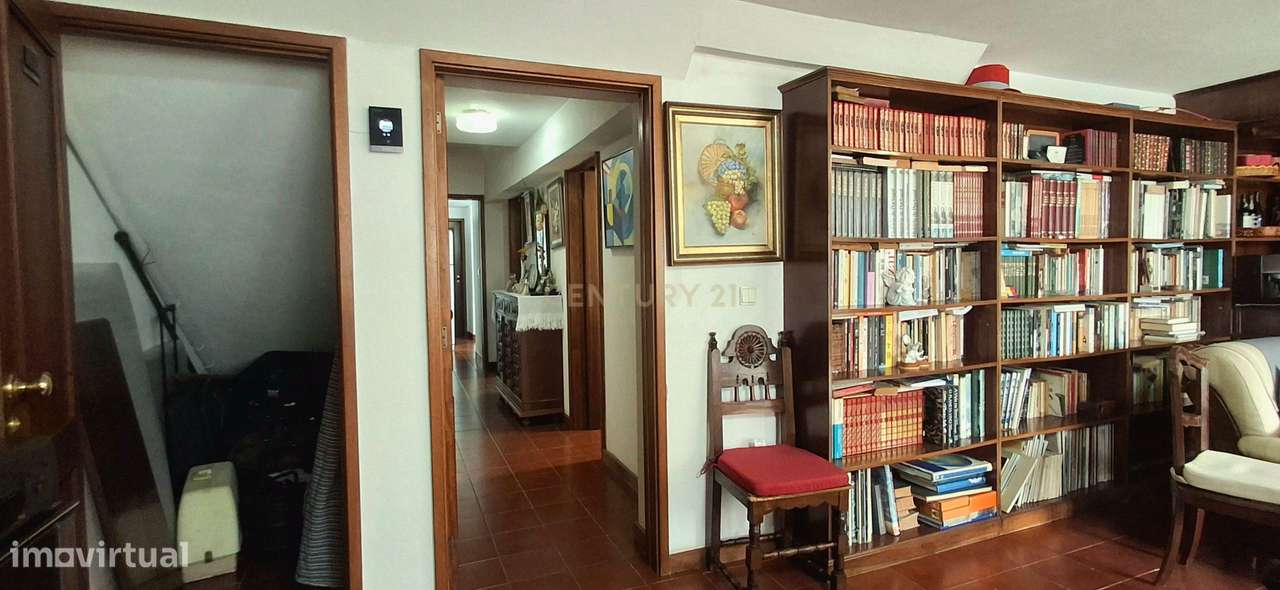 Moradia T6 (ou T4+T2) em Vila Nova de Gaia - Vilar do Paraíso-21