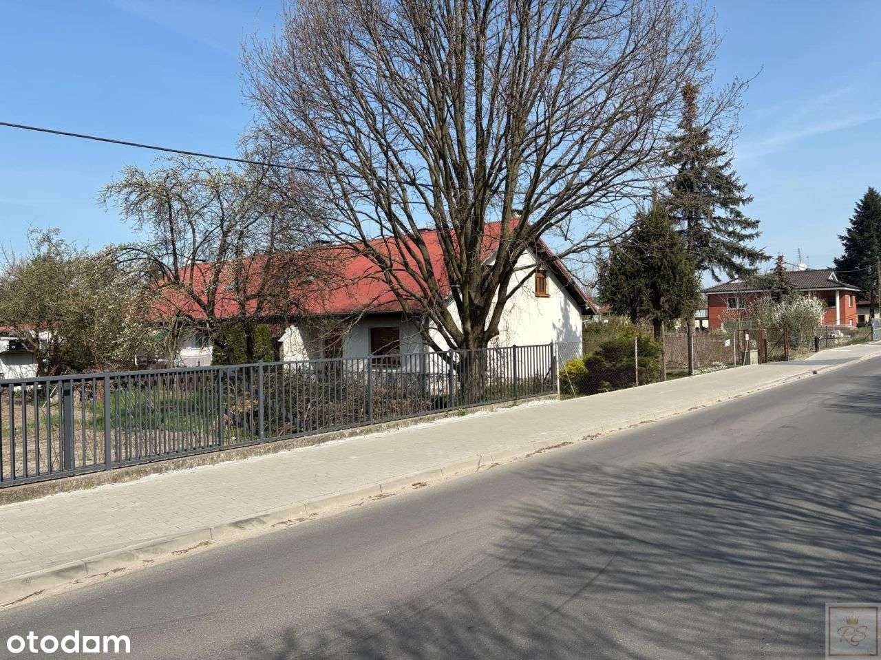 Mieszkanie+ogród+garaż+budynek gospodarczy-0