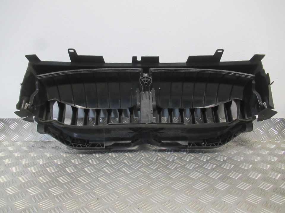 GRILL GRIL ATRAPA WLOT ŻALUZJA KANAŁ POWIETRZA BMW 1 I F40 2019- - 11