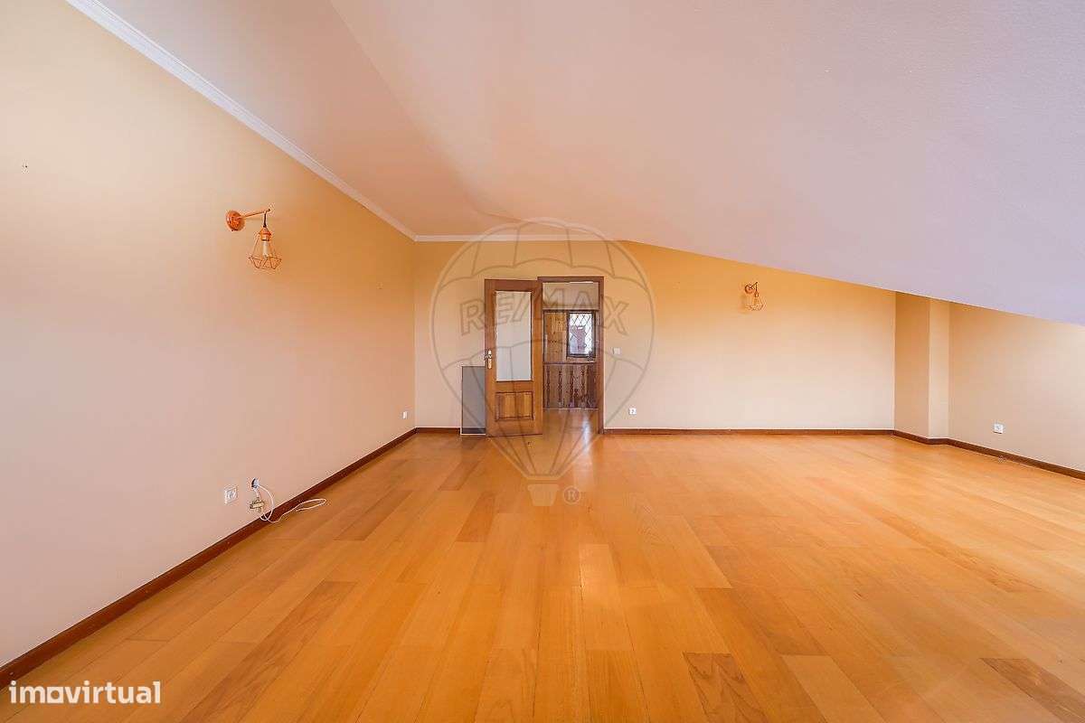 Apartamento T3 Duplex em São Bernardo-18