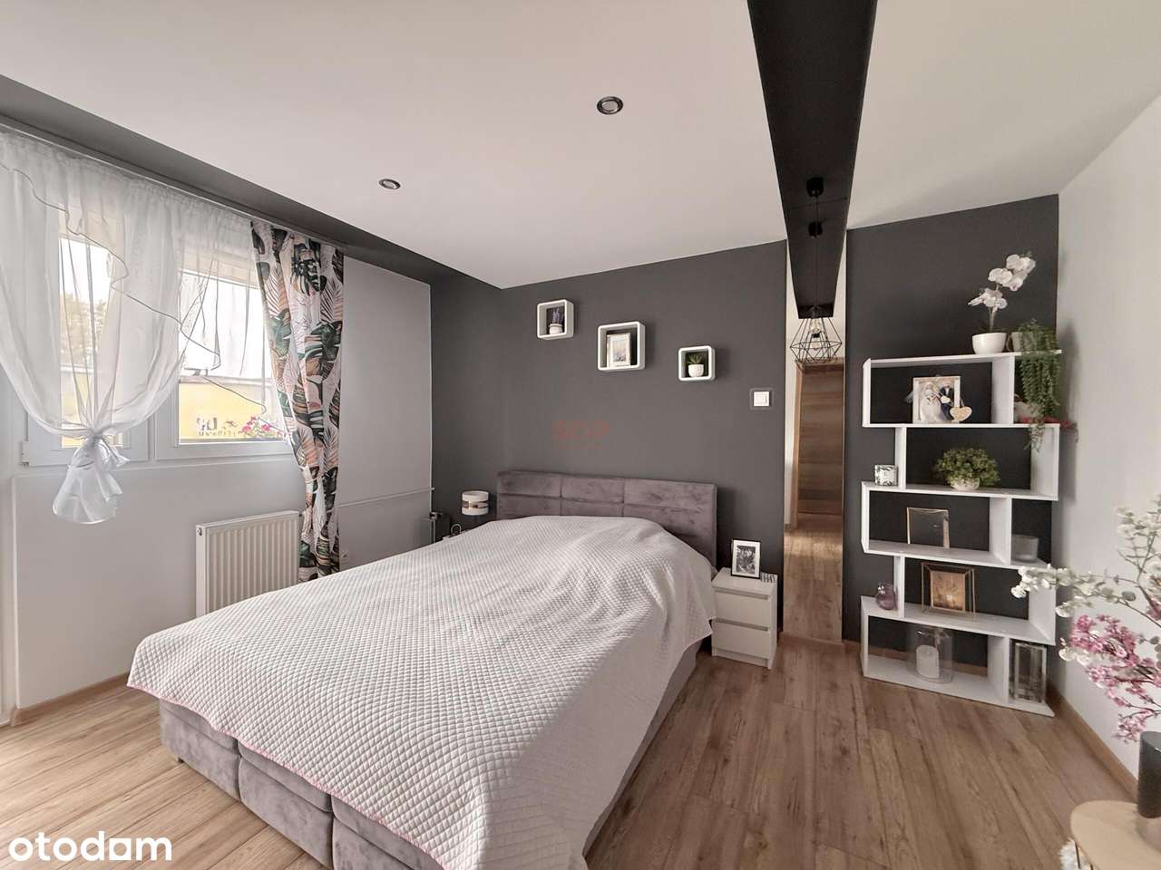 Sprawdź - 3 pokoje po remoncie, gotowe do wprowadzenia! - Pełny obrazek: 2/10