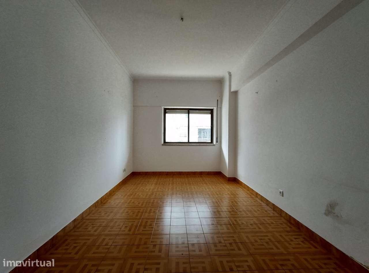 T2 com Excelente Localização – Arrentela, Seixal - Grande imagem: 5/20