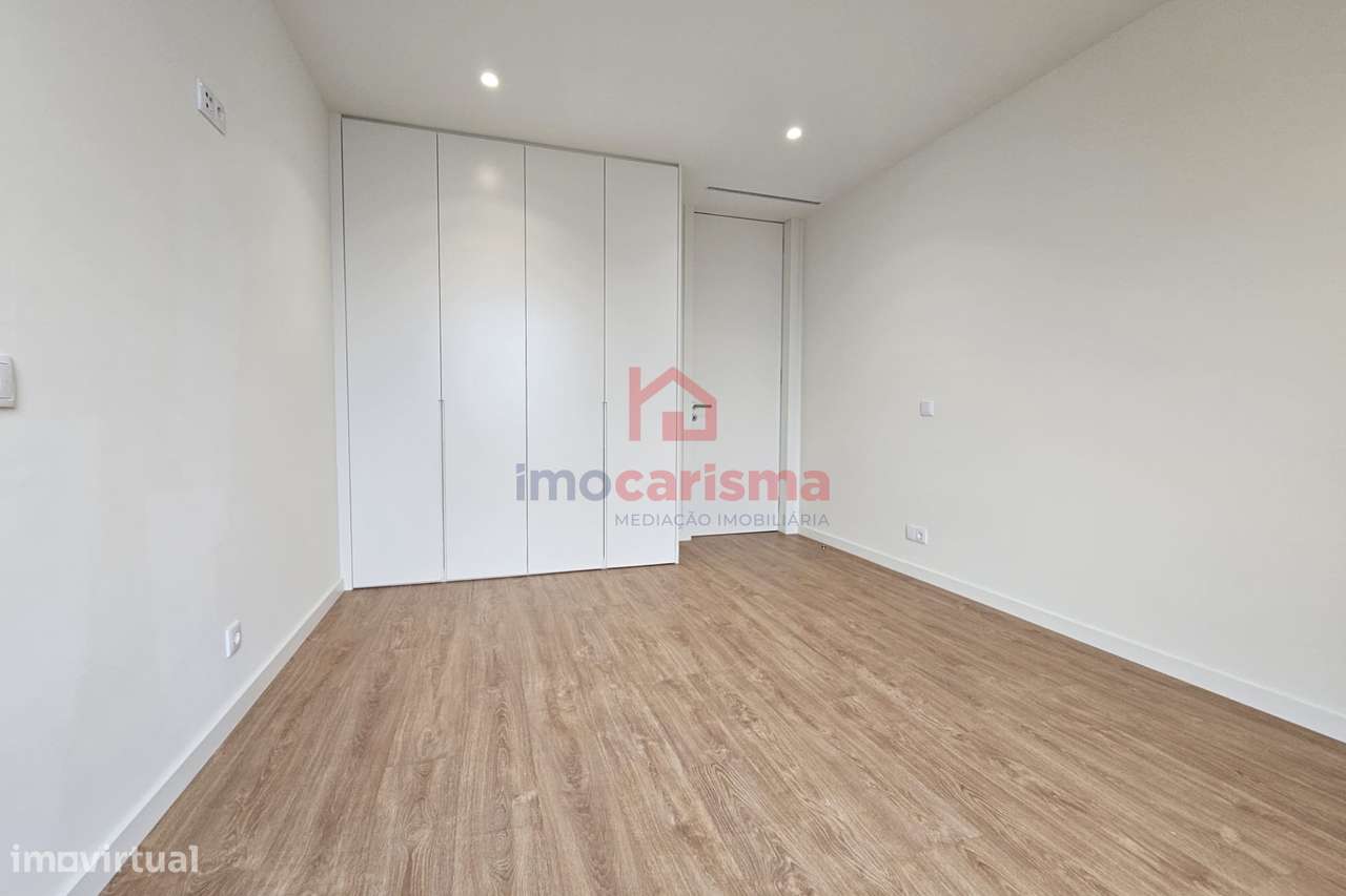 Apartamento T3 Novo, No Último Piso, Centro de Paços de Ferreira-27