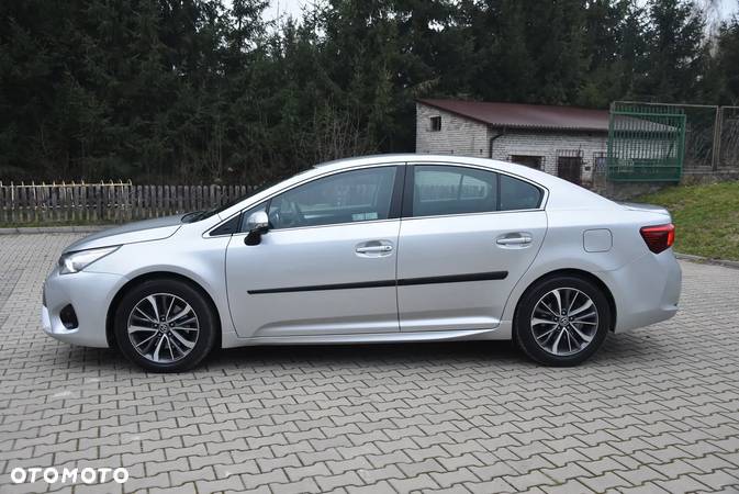 Toyota Avensis 2.0 D-4D Premium - 6