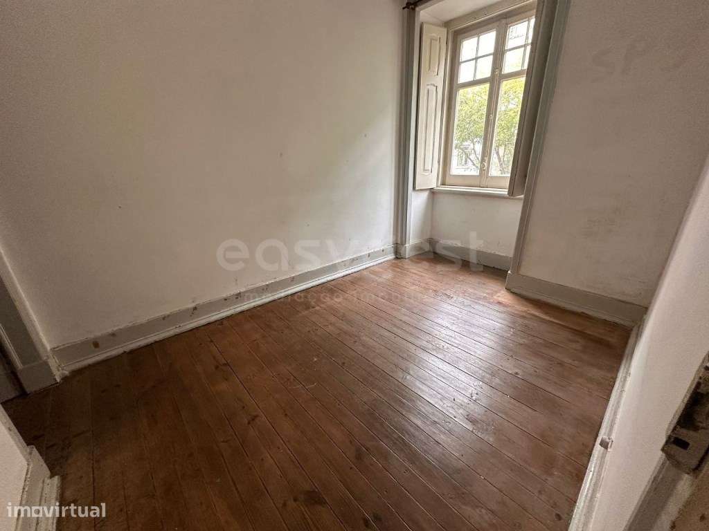 Apartamento T5 para Remodelar | 3.º Andar | 142 m² - Grande imagem: 5/26