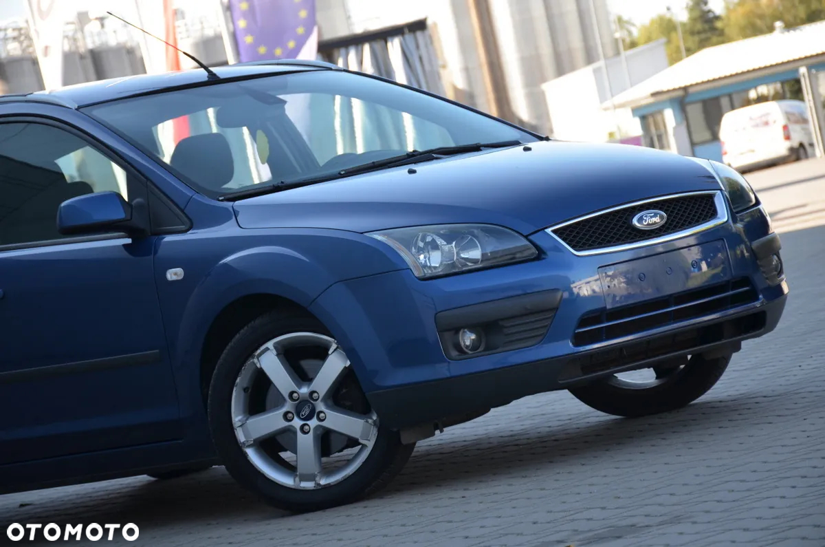 Ford Focus 2.0 16V Ghia - 18