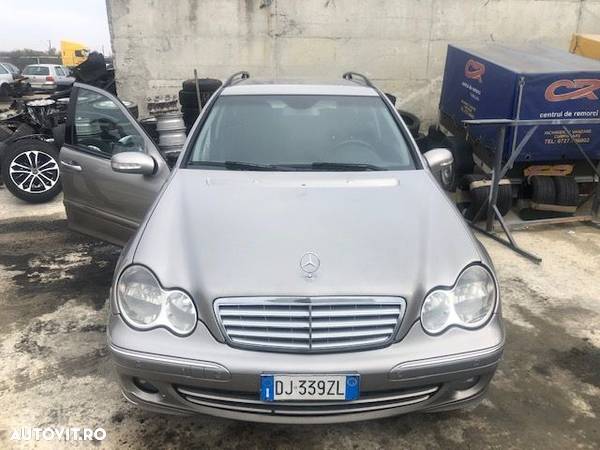 Dezmembrez / Piese Mercedes C class 2008 - 1