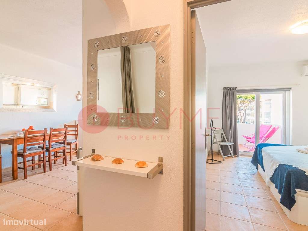 Apartamento T1 com Piscina e Vista Jardim em Vilamoura-10