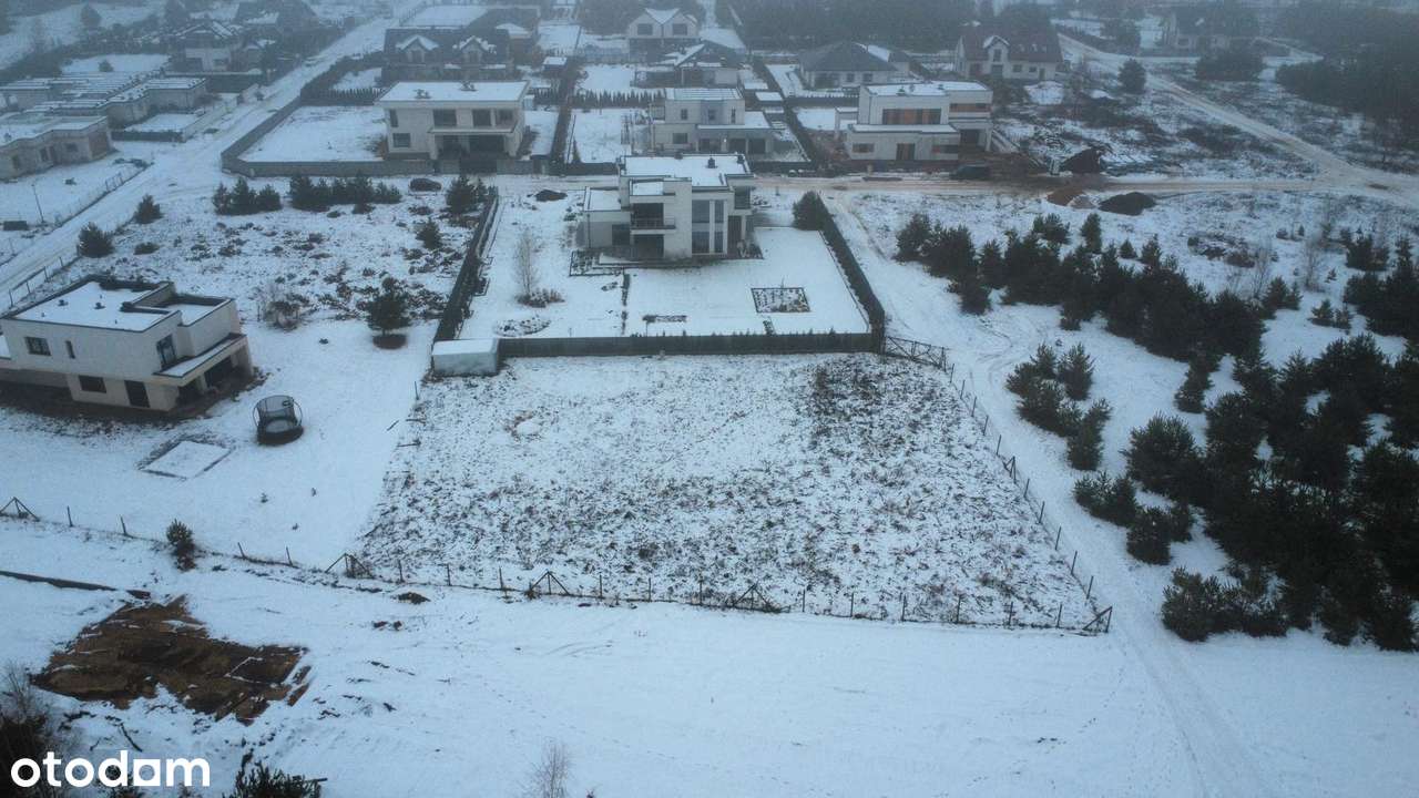 Działka budowlana z pozwoleniem HomeKoncept 83/ uzbrojona/ Zamczysko-1