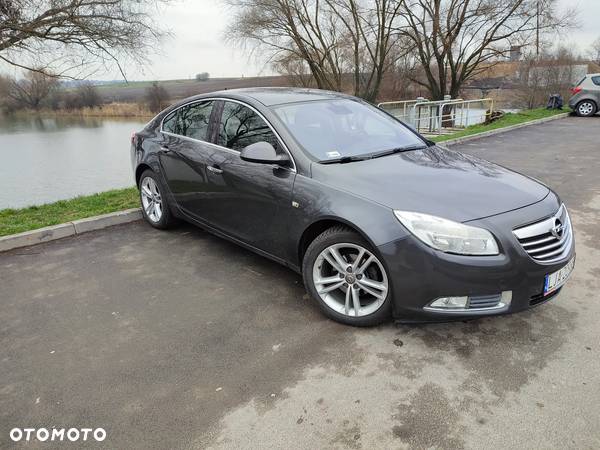 Opel Insignia 1.8 - 10