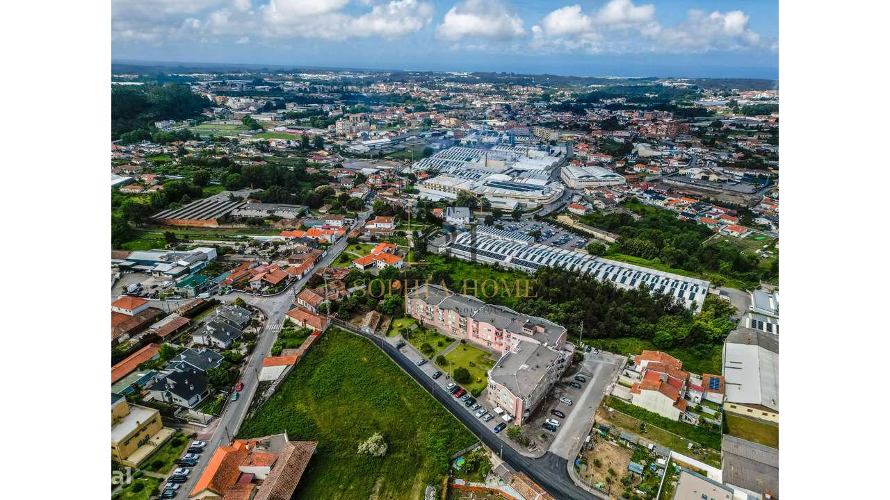 T2 c/ pátio em Sta Mª Lamas-25