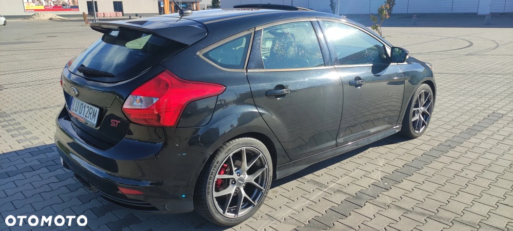 Ford Focus ST - 7