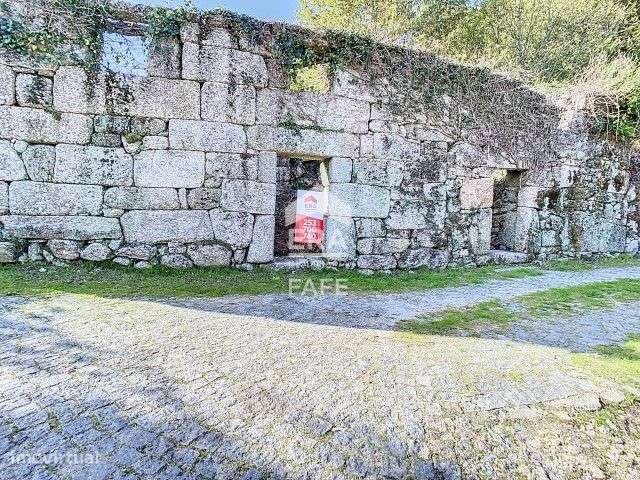 Moradia para restauro em Várzea Cova, Fafe - Grande imagem: 2/15