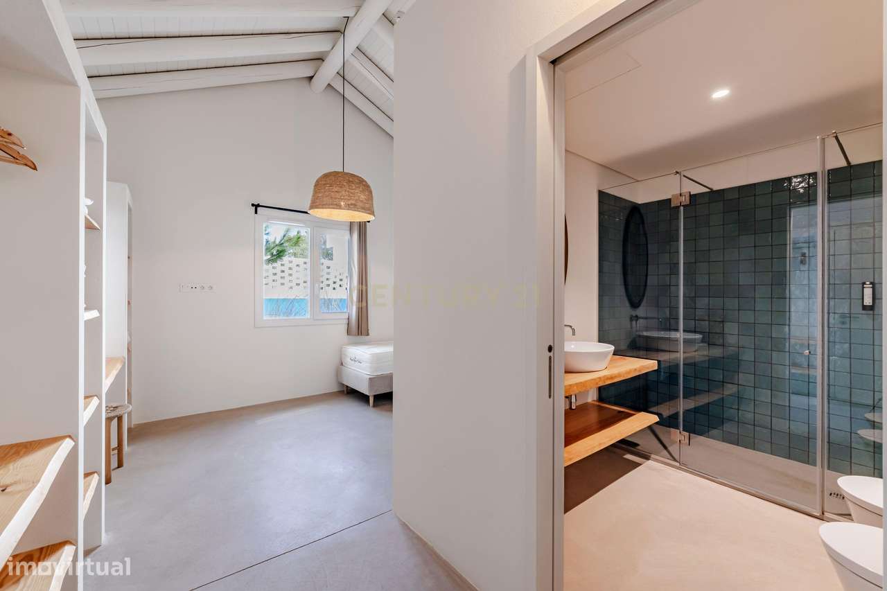 Construção Nova | Moradia de luxo T4 com Terraço, Piscina e Design Con-21