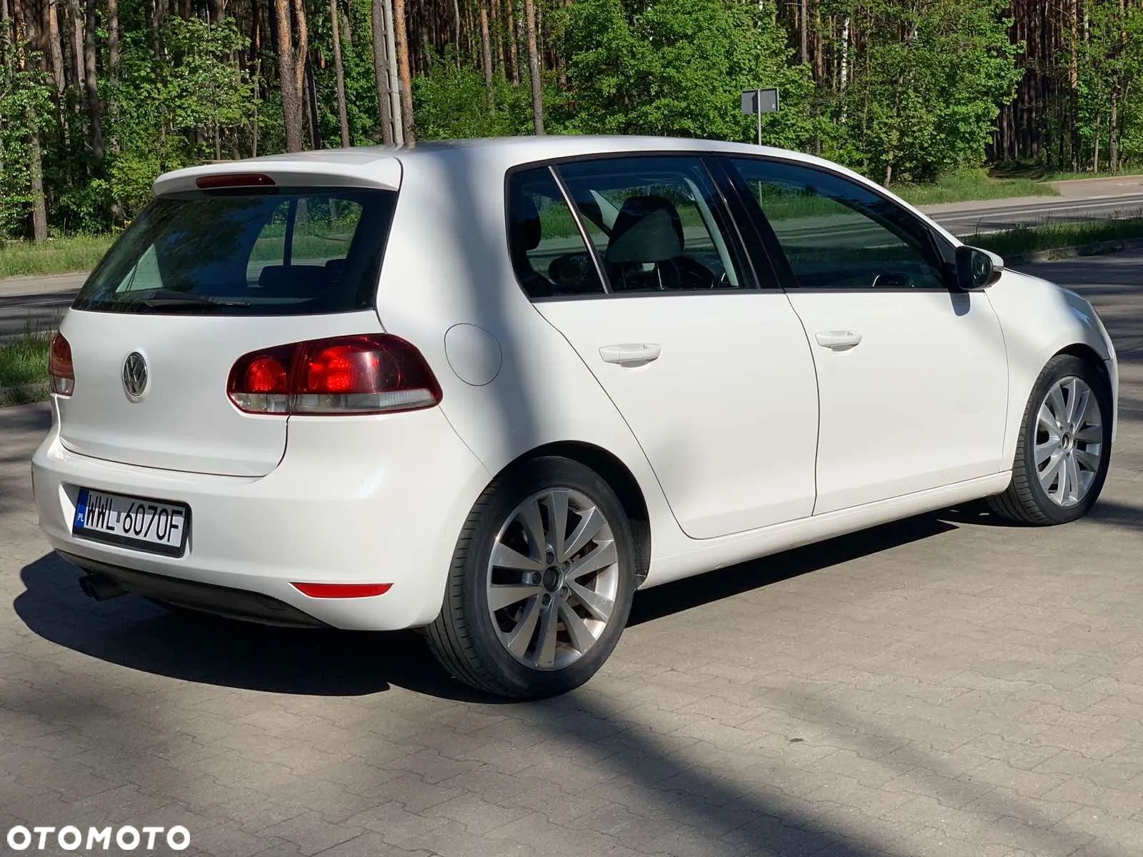 Volkswagen Golf 2.0 TDI DPF DSG Highline - 1