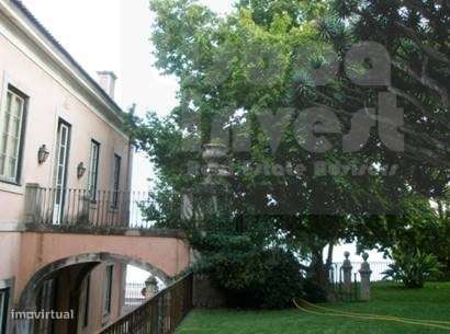Palacete exclusivo com vistas panorâmicas em Paço de Arcos-18