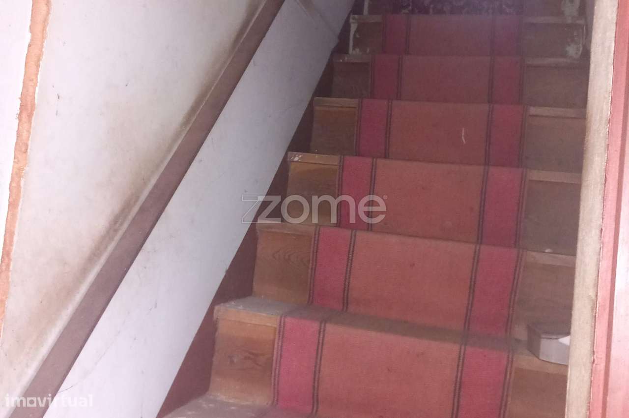 Moradia T2/T3 para Recuperar com terreno - Grande imagem: 5/13