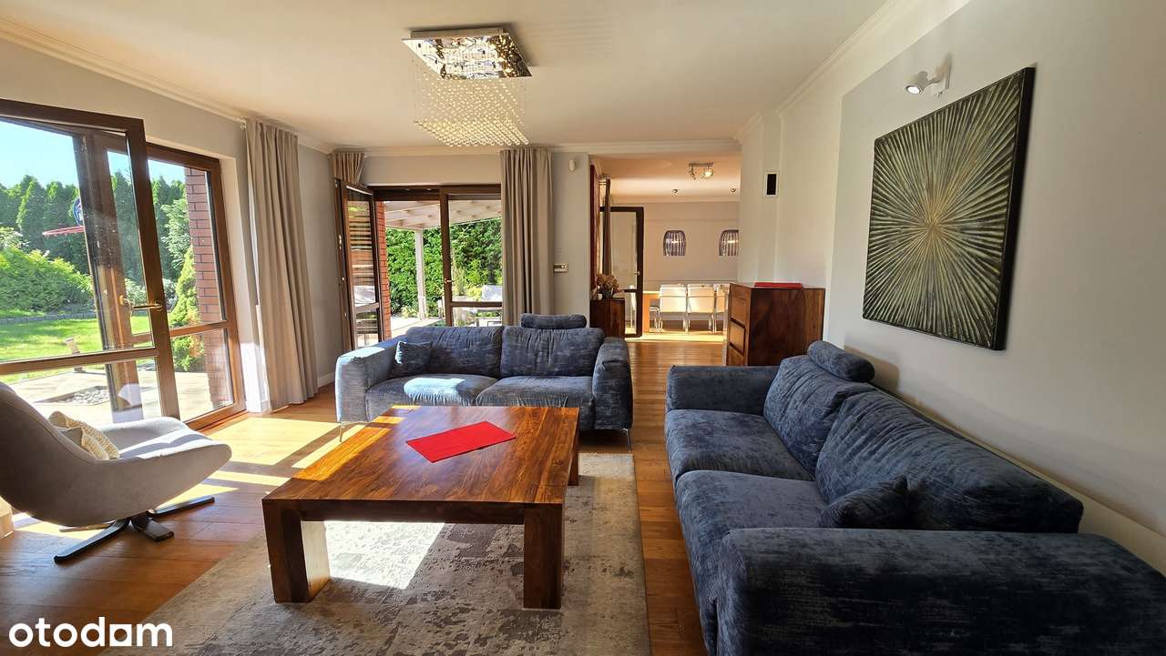 Wyjątkowy dom w atrakcyjnej lokalizacji – komfort, spokój i natura!-1