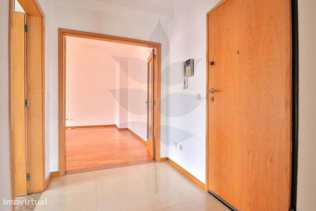 Apartamento T3 - Gualtar - Cozinha Totalmente Equipada-2