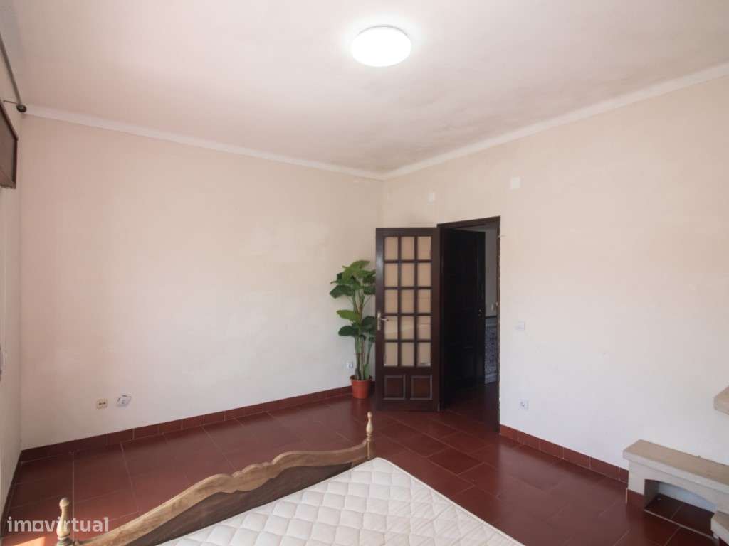 T3 para Remodelar no Centro de Samora Correia | Excelente Potencial-10