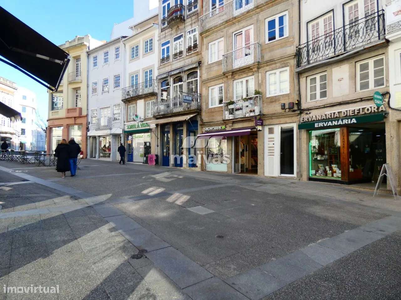 Prédio no centro histórico de Braga-16