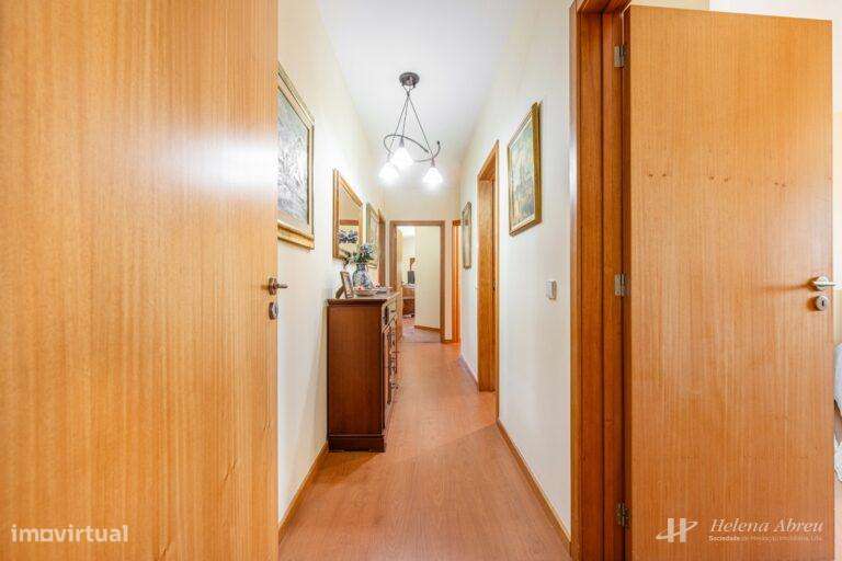 Apartamento T4 Recuado Centro de Felgueiras-11