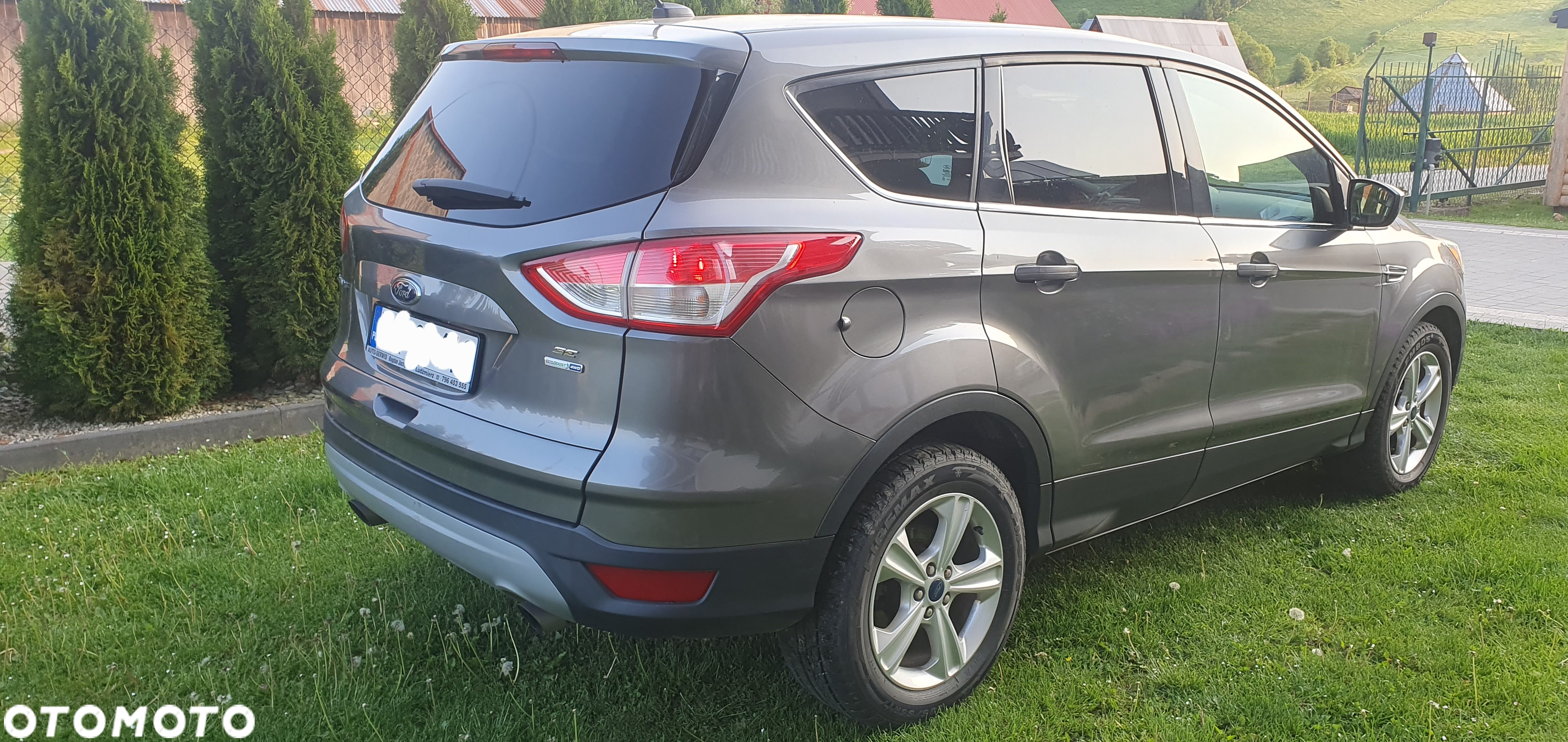 Ford Kuga 1.6 EcoBoost 4WD Titanium - 4