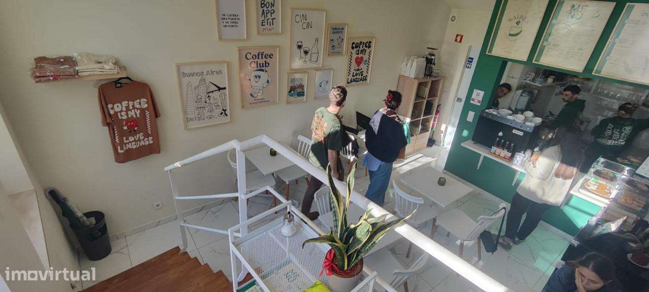 venda de Café no centro histórico de Coimbra - Grande imagem: 5/8