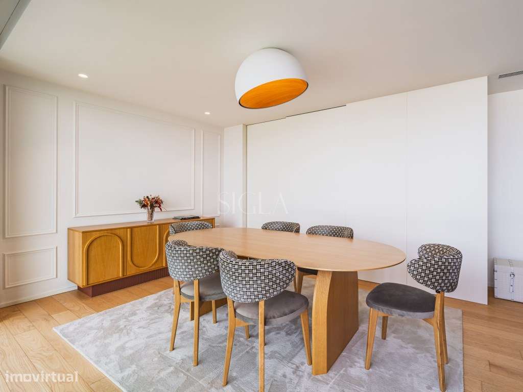 Penthouse T3 com piscina no terraço - Primeira linha de Mar-8