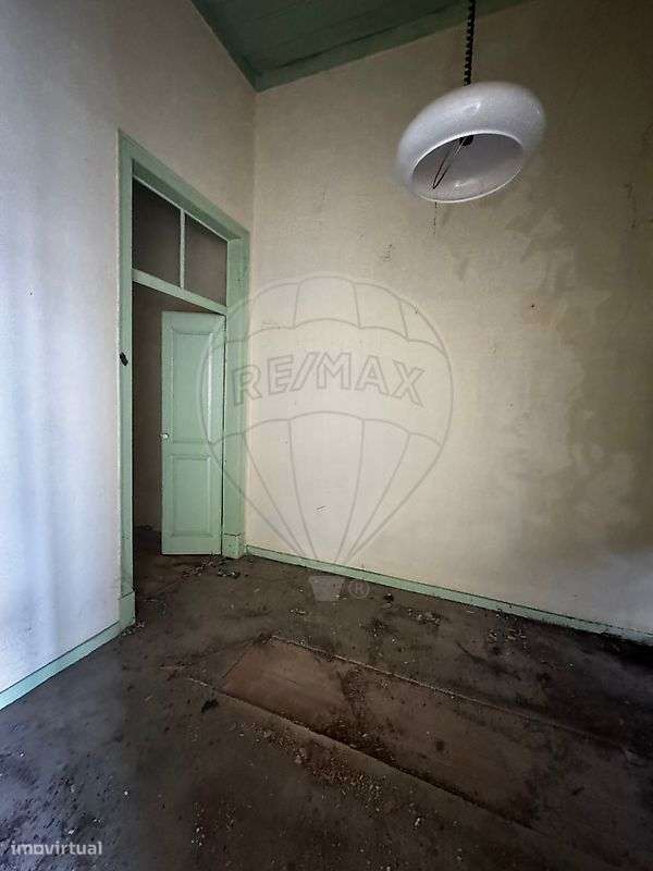 Moradia T4 para venda-16