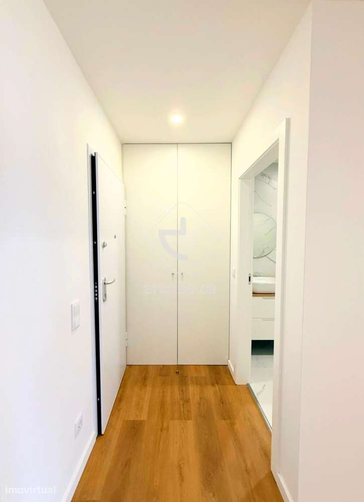 Apartamento T2 renovado, a 2 minutos do centro de Ponte de Lima-9