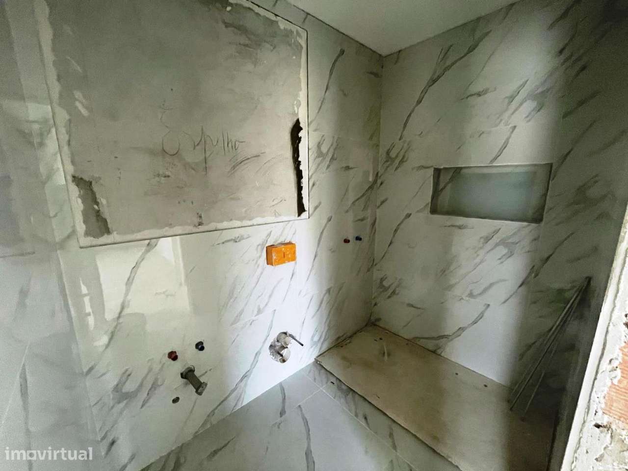 Moradia em Banda Nova V4 – Parada de Tibães, Localização Tranquil-16