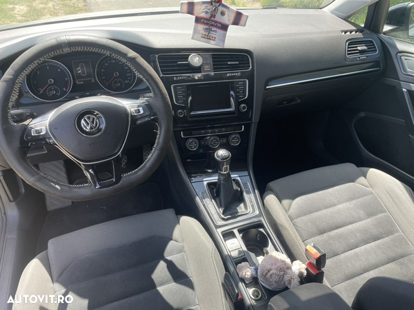 Volkswagen Golf 2.0 TDI DPF BMT Highline - 18