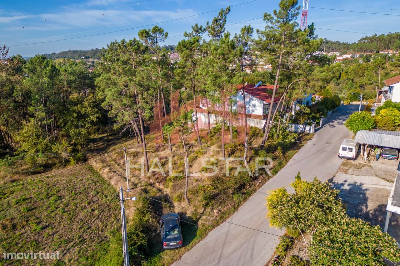 Terreno com Projeto Aprovado para Duas Moradias / Área de 519m2 / Mila - Grande imagem: 5/27