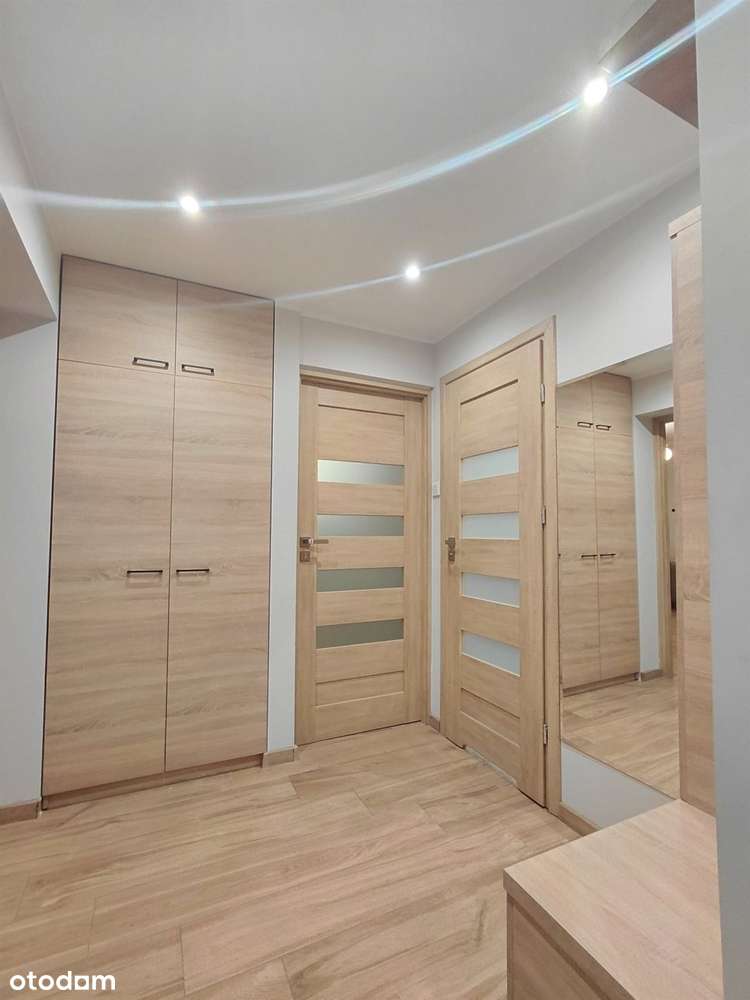 3-pokoje,balkon,okolice Urzędu Miasta-10