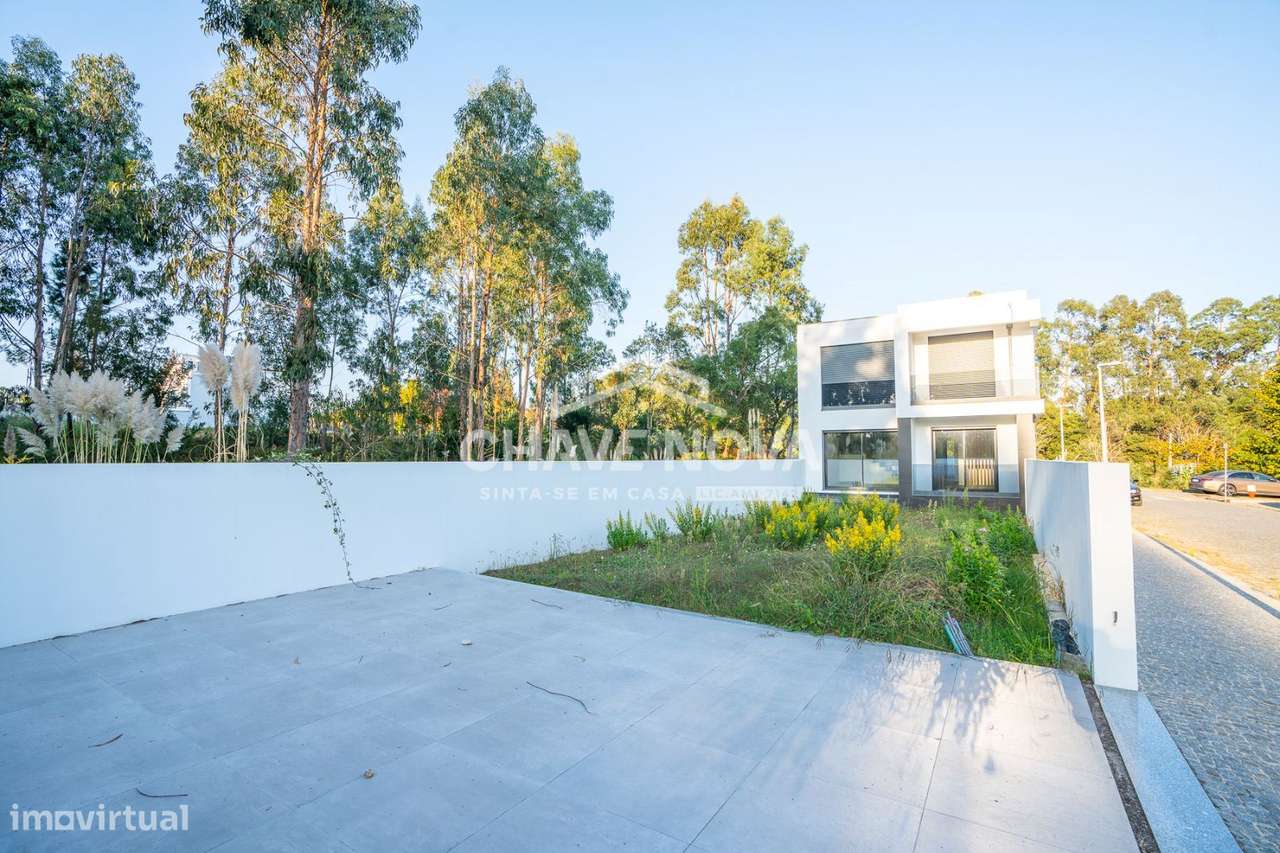 Moradia Isolada V4 Nova em Espinho - Grande imagem: 3/25