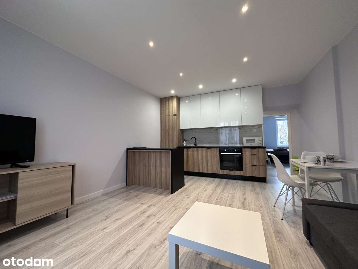 Przestronne mieszkanie w samym centrum - Pełny obrazek: 4/19