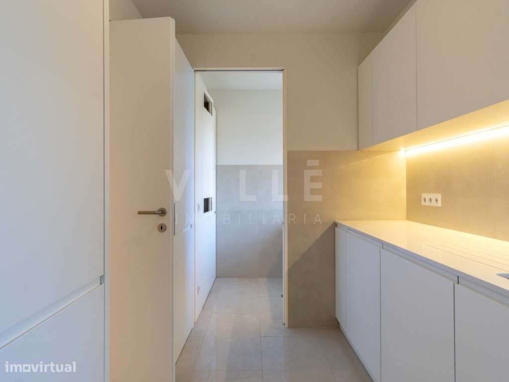 Apartamento T3 remodelado em 2025 | Vista mar parcial | 2 lugares d...-18
